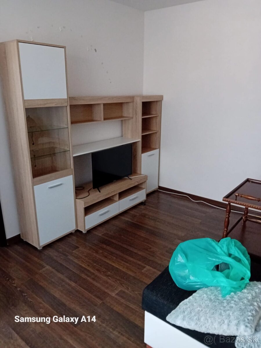 Prenájom 1-izbového bytu so zariadením - 2