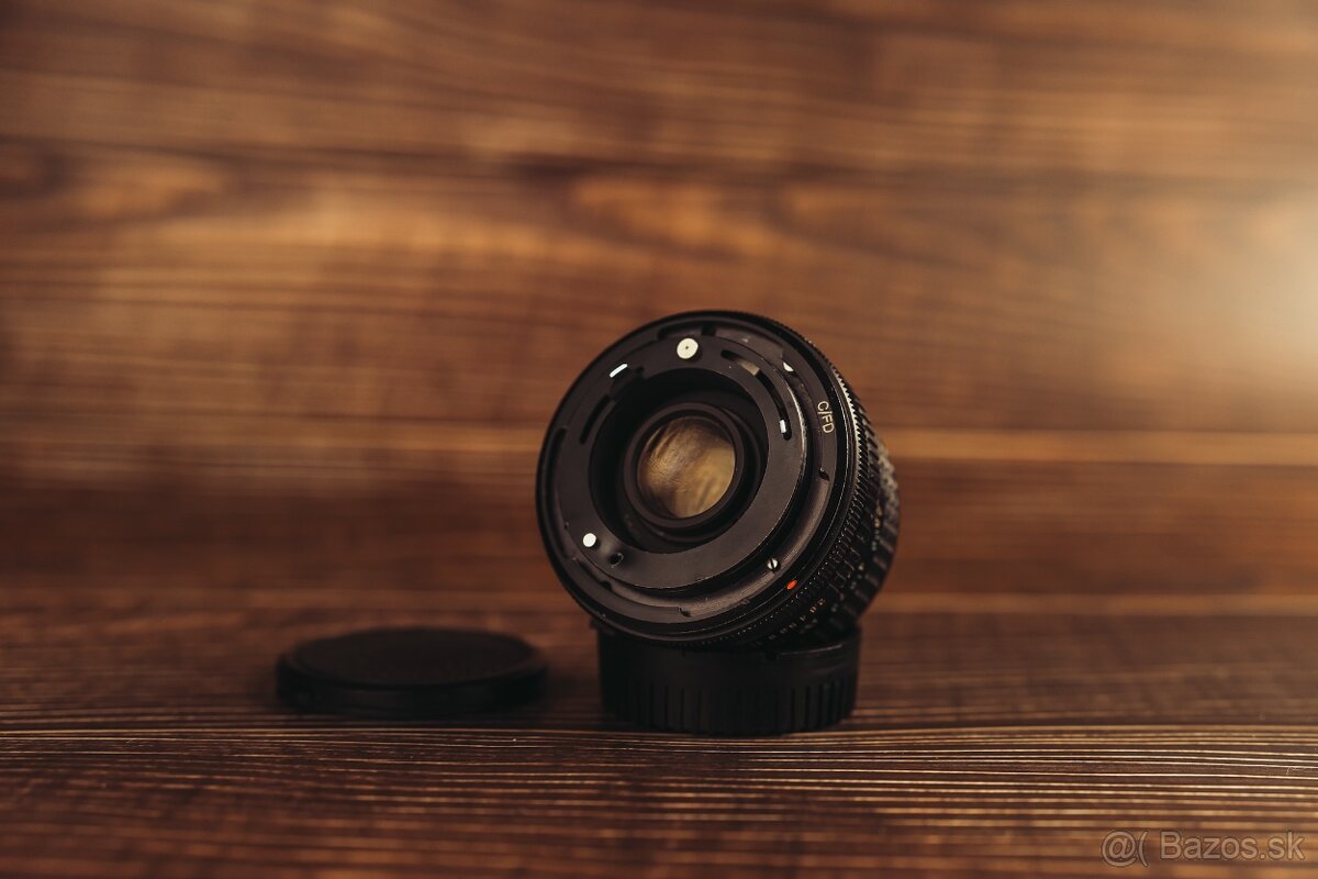 Tokina 24mm f2.8 Canon FD - 2