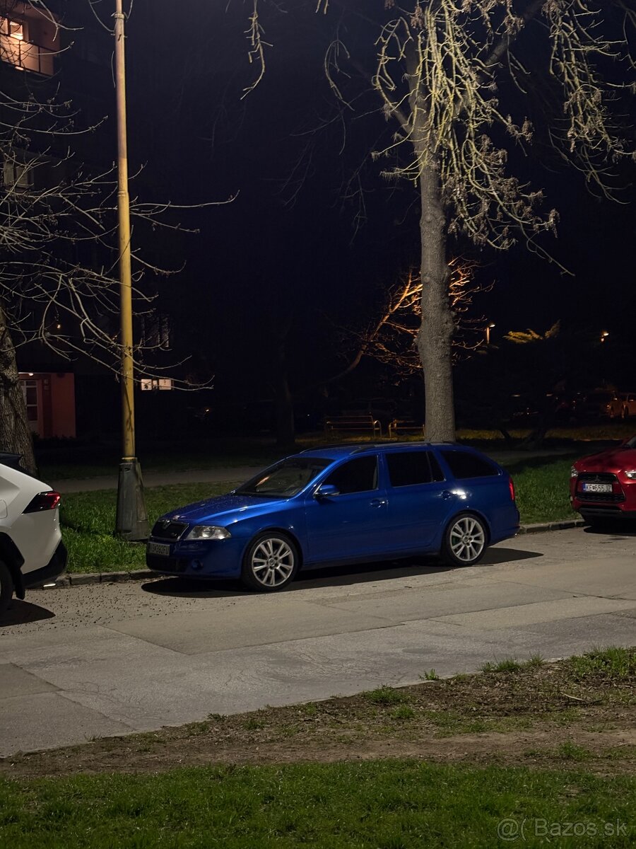 Škoda Octavia II VRS 2.0 TFSI - 2