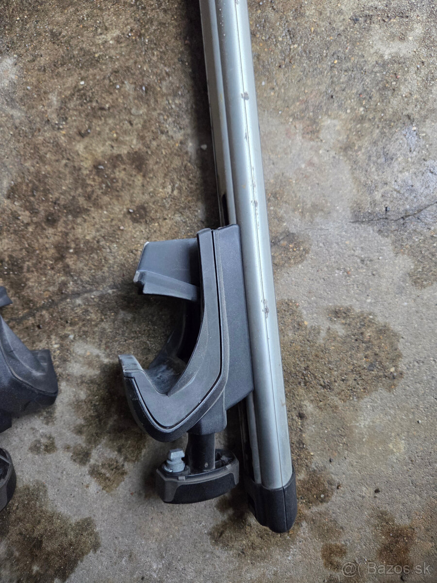 stresny nosic Thule AeroBar (120 cm) + Rapid System 757 - 2