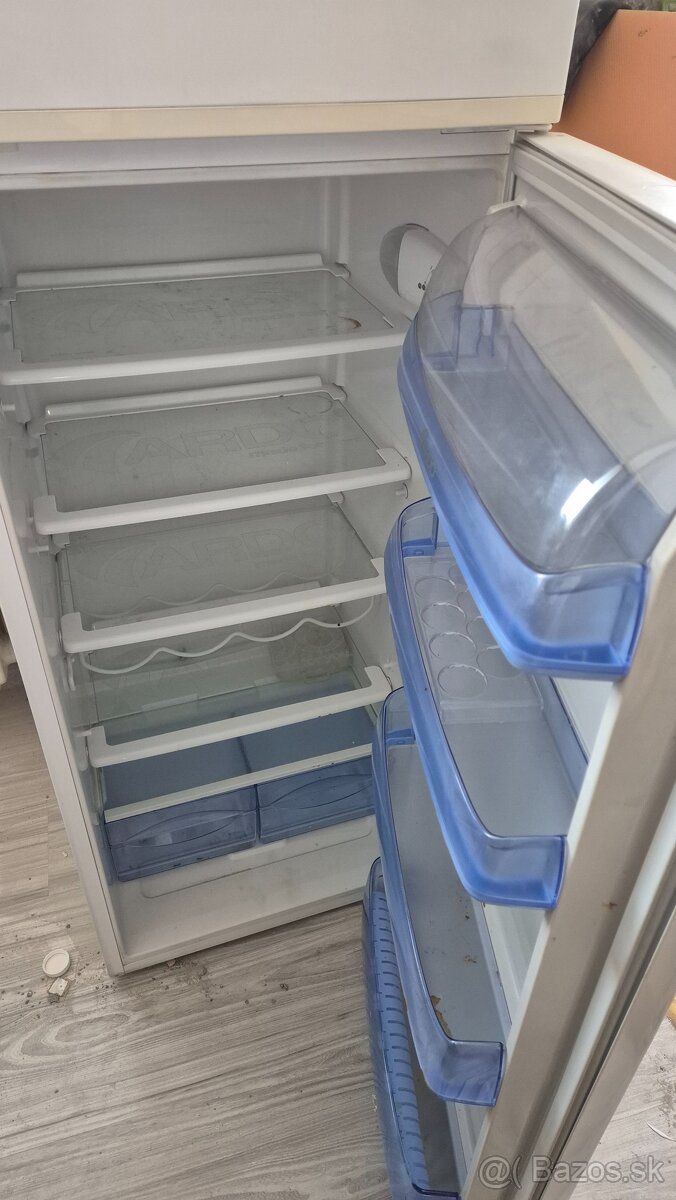 Chladnička s mrazničkou ARDO - 2