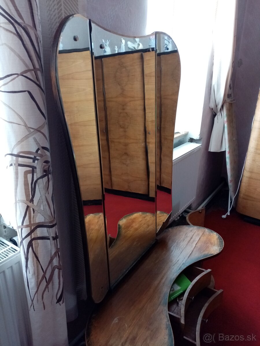 Komoda so zrkadlom - 2
