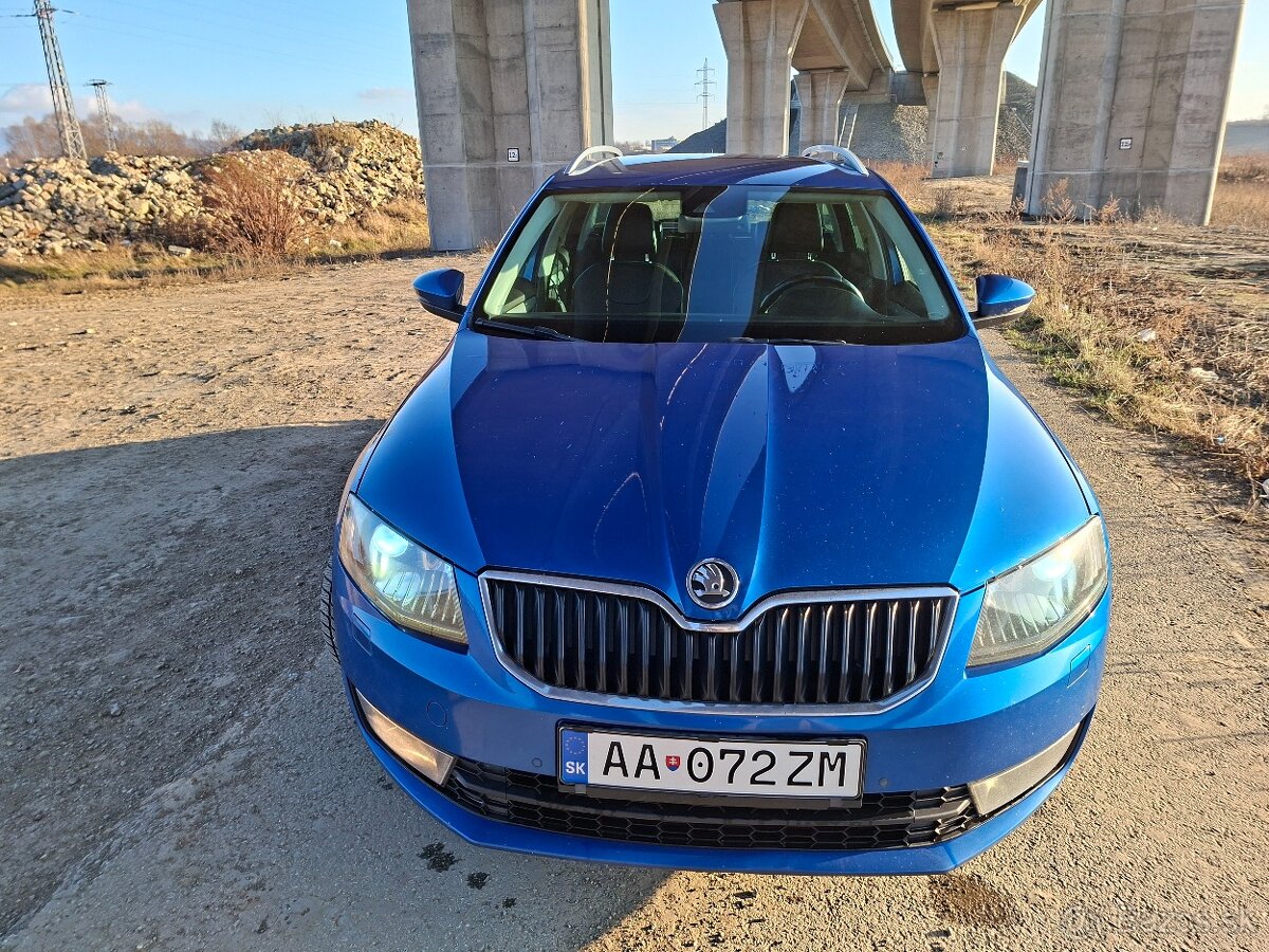 Škoda Octavia Combi 2.0 TDI M6 Style - 2