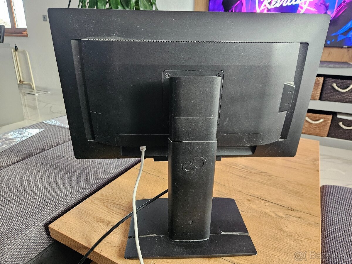 23" Fujitsu B23T-6 - 2