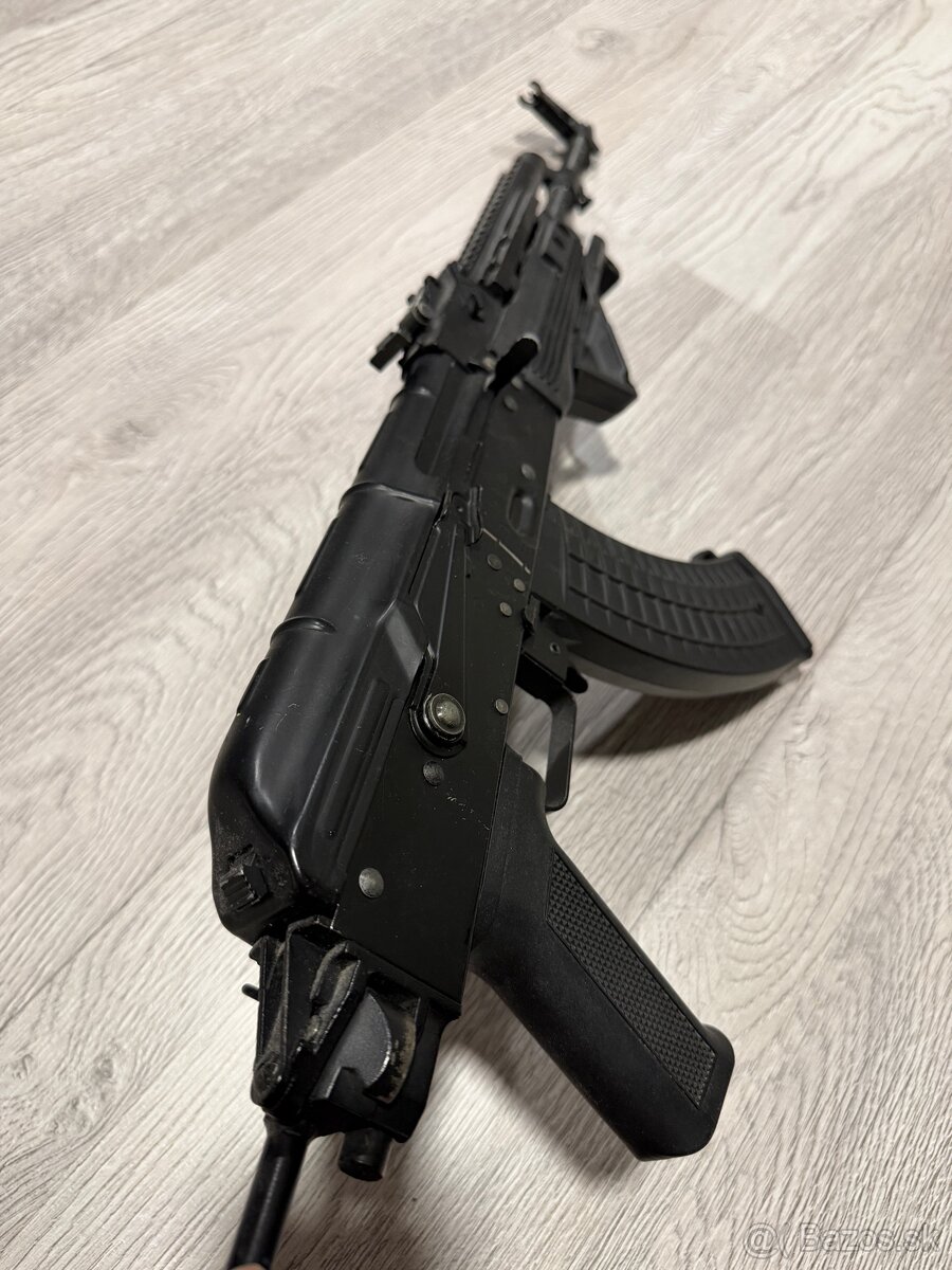 Cyma CM050A - 2