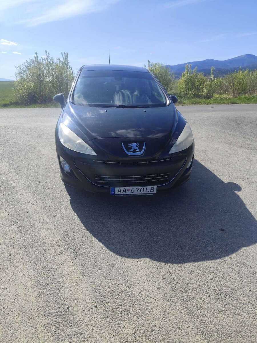 Predám Peugeot 308 1.6 hdi 82kw rv2011 - 2