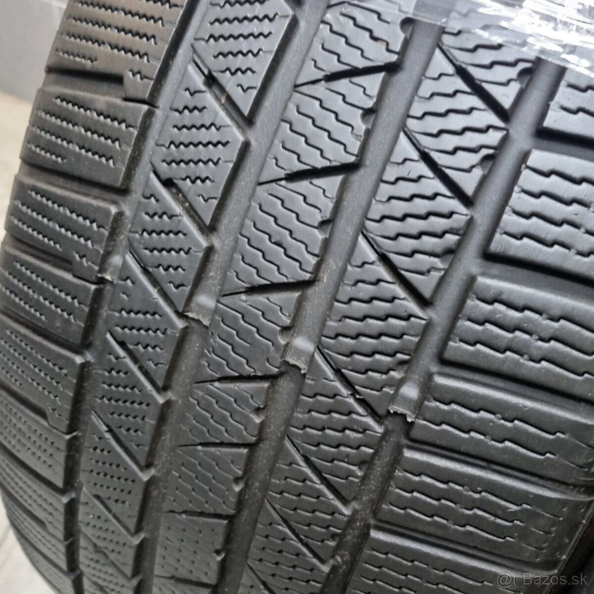 Zimné pneumatiky 275/40 R22 CONTINENTAL - 2
