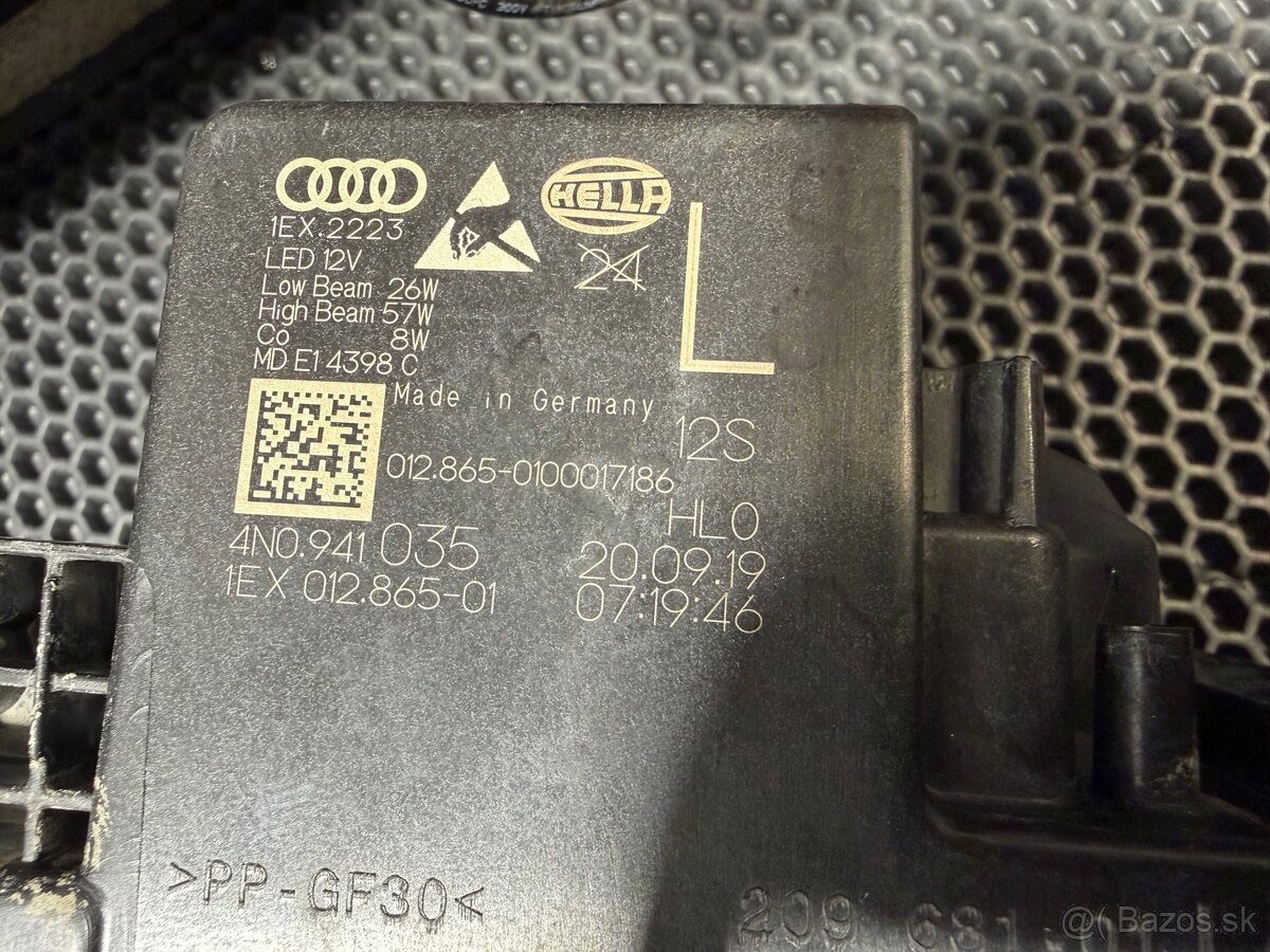 Svetlo Audi A8 D5 Matrix - 2