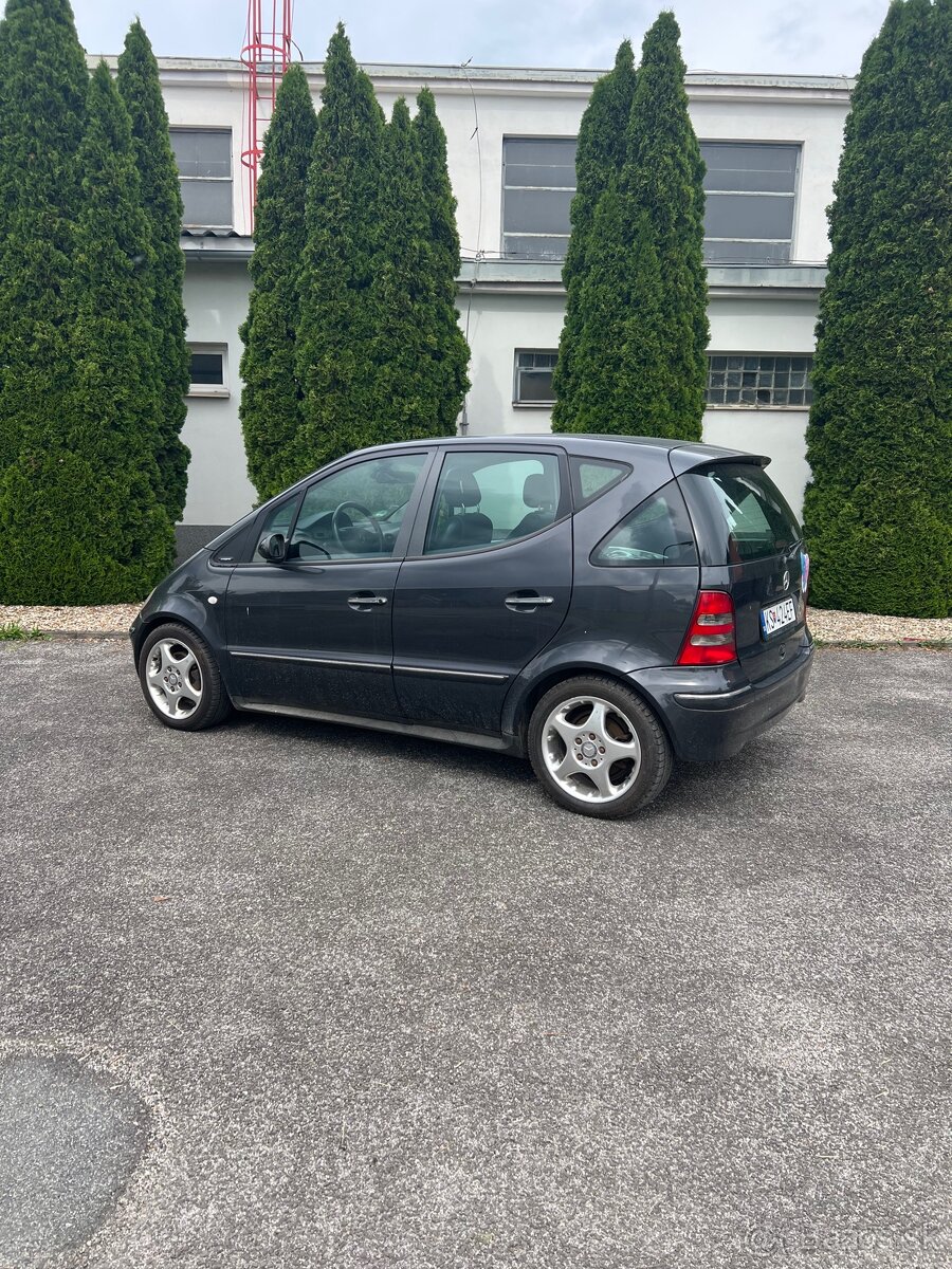 Mercedes-Benz A 190 Avantgarde - 2