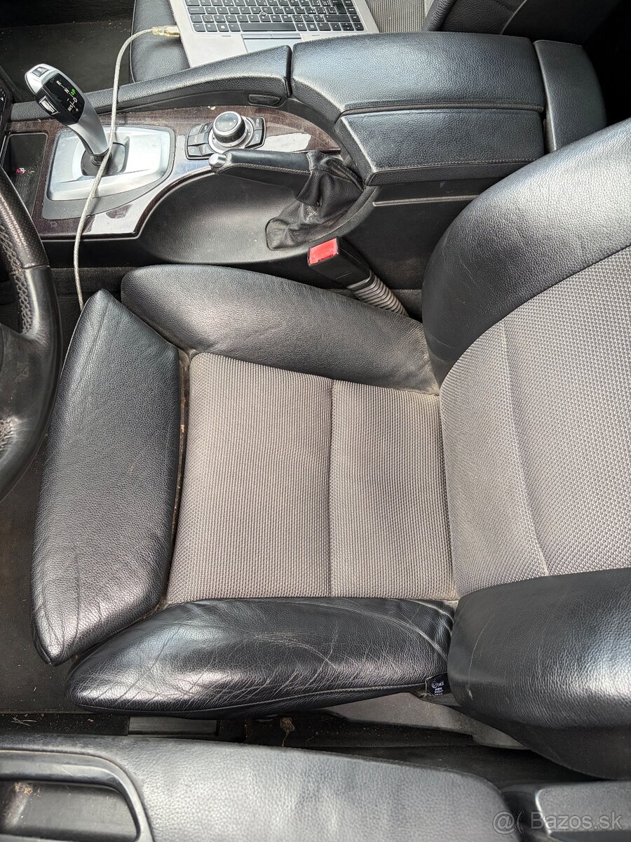 Interiér BMW E60 Lci Komfort vyhrev - 2