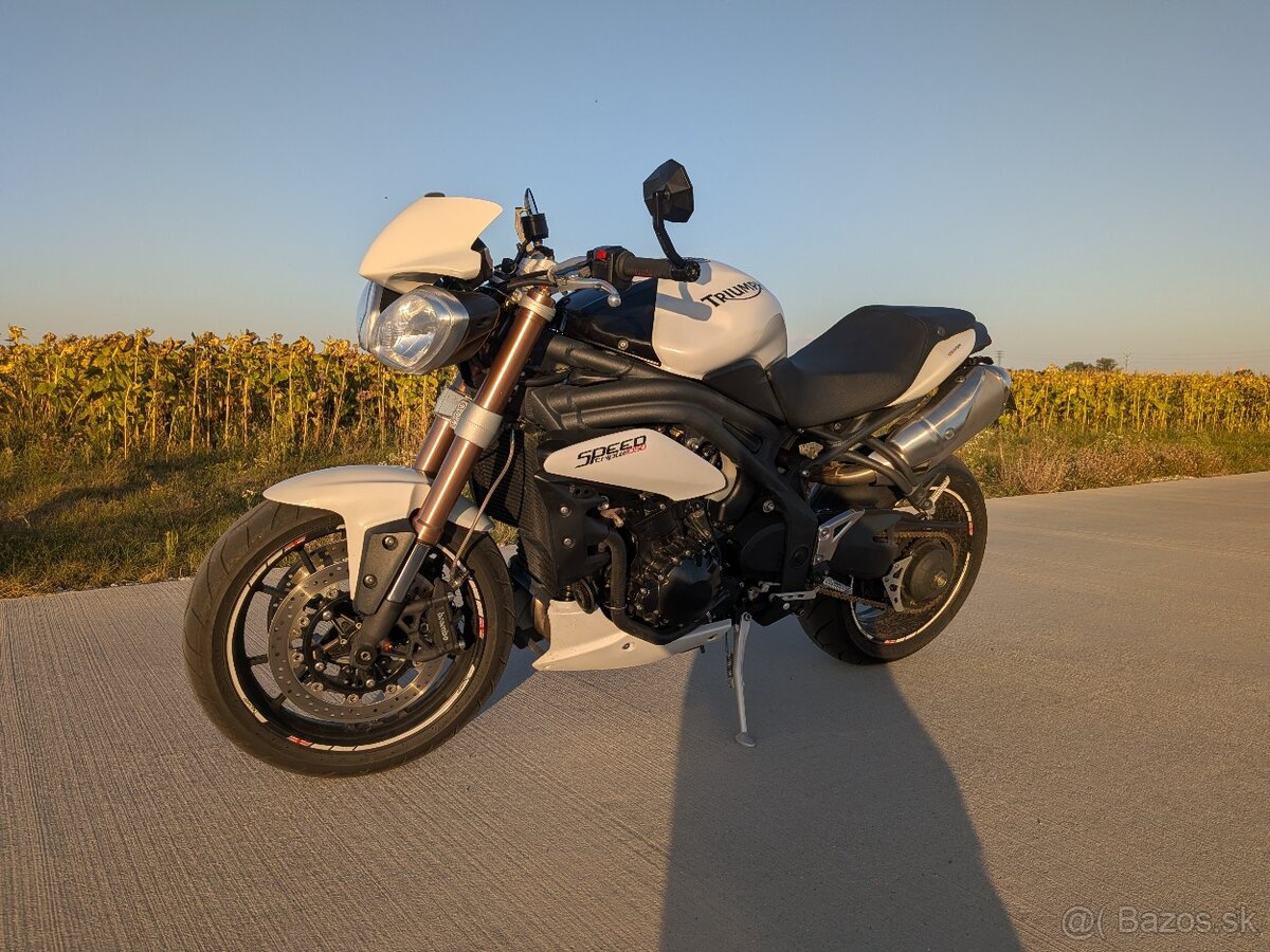 Triumph Speed Triple 1050 - 2