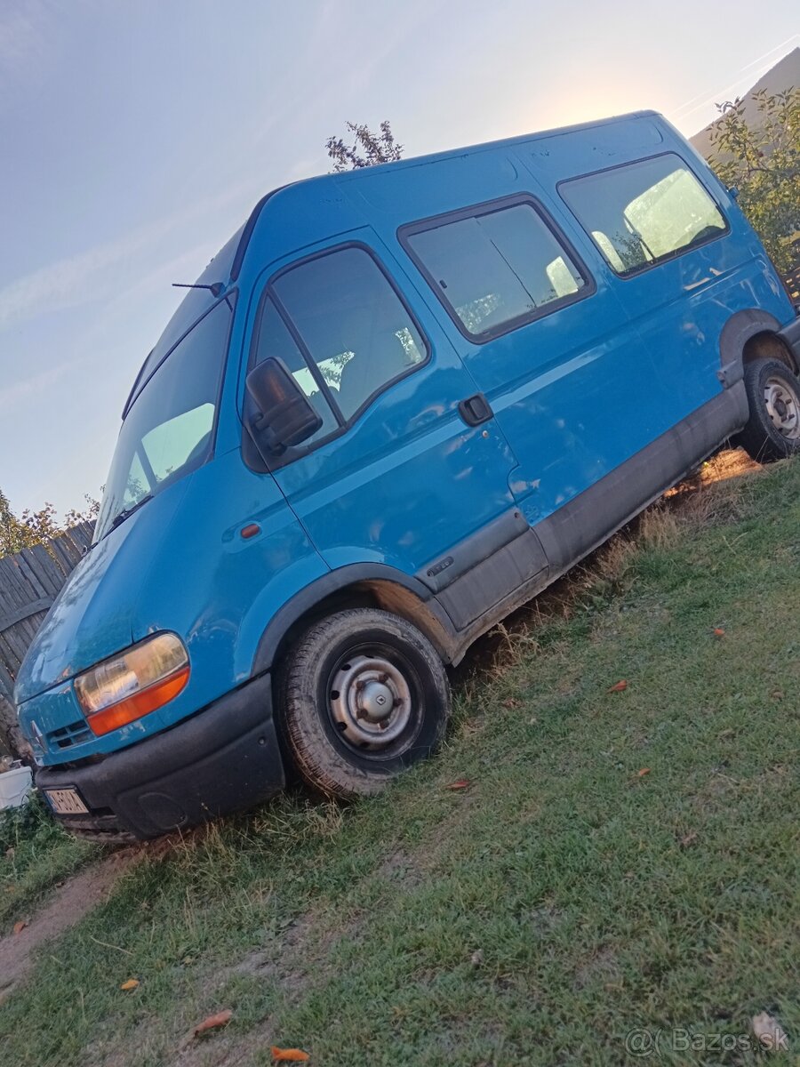 Renault - 2