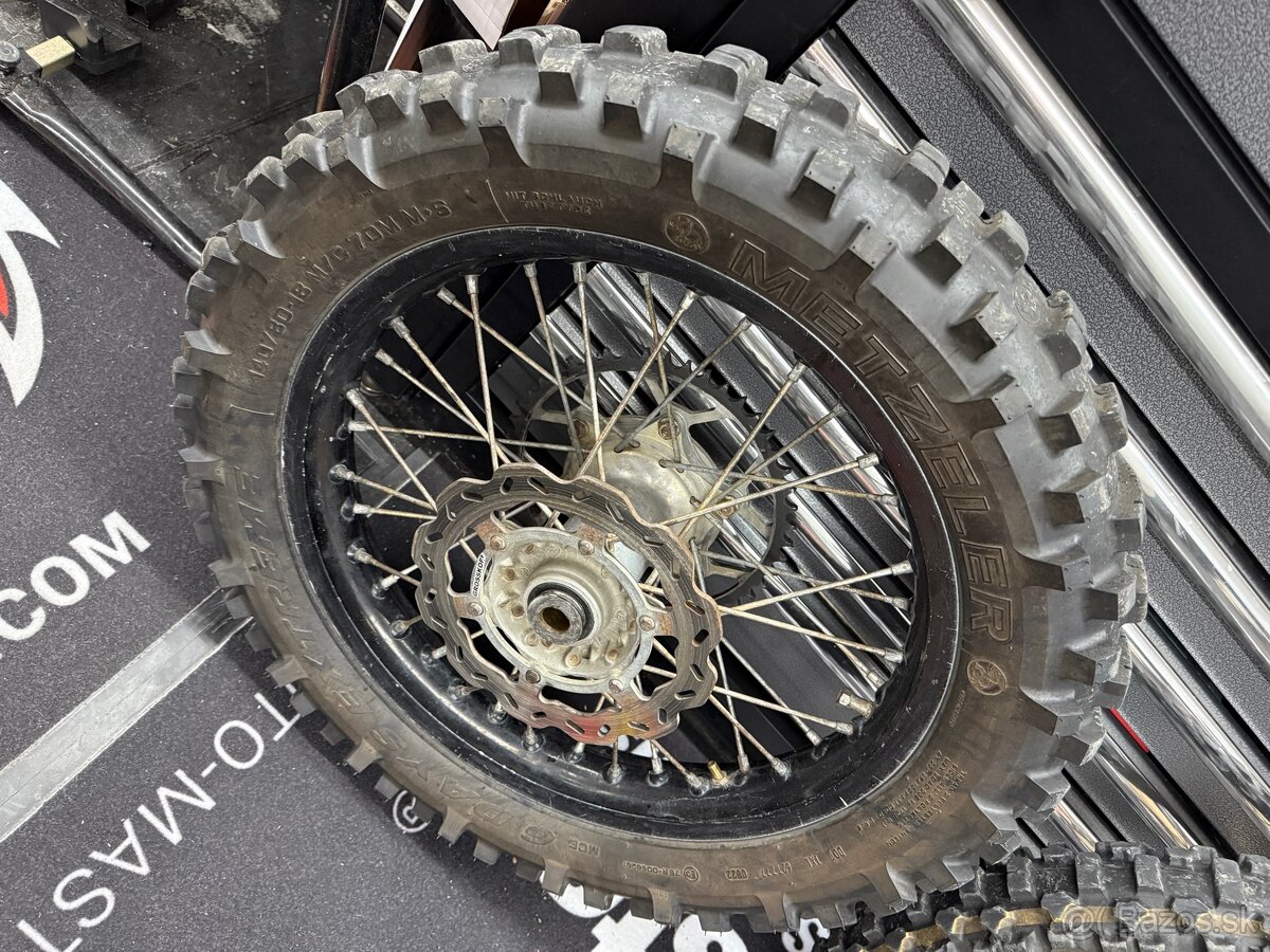 Enduro kolesa 21+18