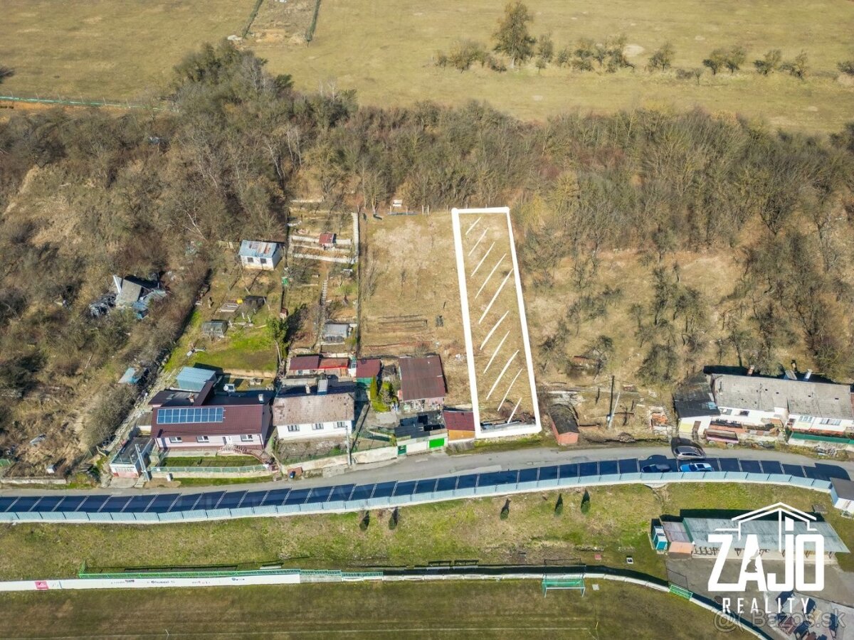 NA PREDAJ – STAVEBNÝ POZEMOK V HORNOM SRNÍ - 2