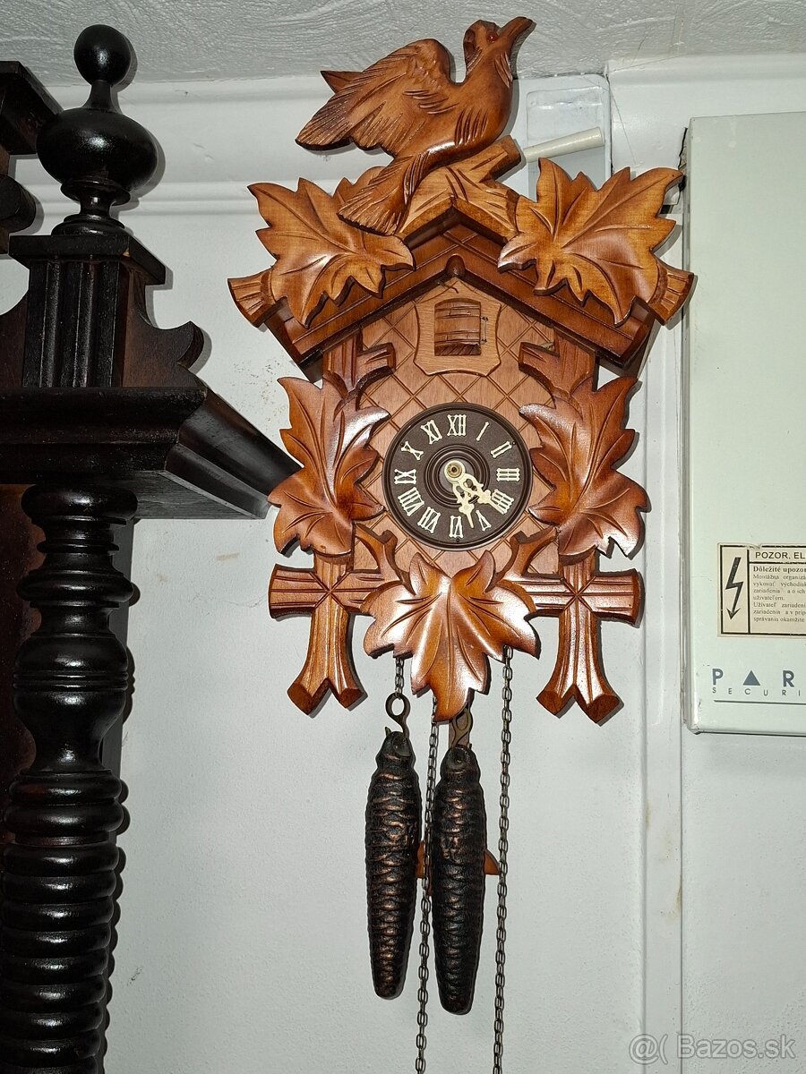 Predám funkčné kukučkové hodiny kukajú pol a celú hodinu 85 - 2