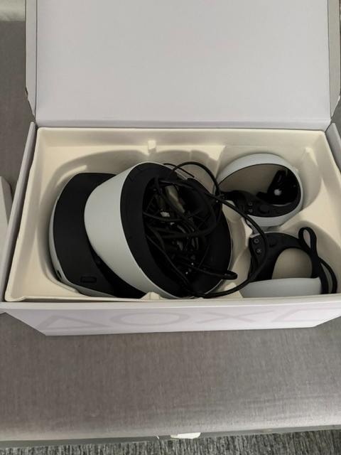 PlayStation VR2 + PlayStation VR2 - PC Adapter - 2