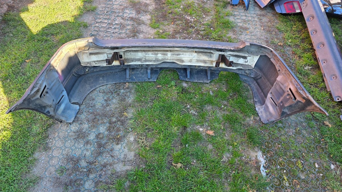 BMW E46 Touring facelift zadný nárazník, prahy - 2