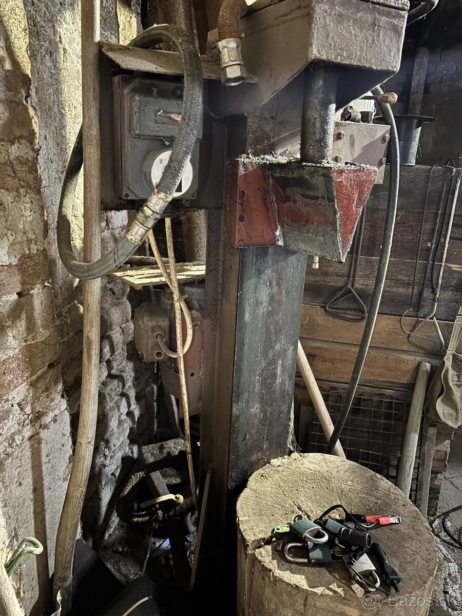 Štípačka na dřevo hydraulická - 2