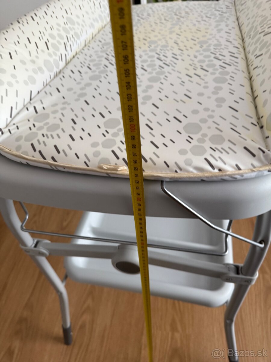 Prebalovaci pult s vanickou - 2