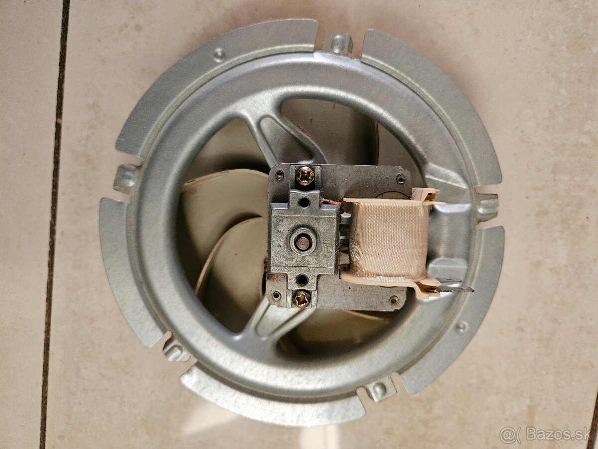 Zadný ventilátor vstavanej rúry Electrolux - 2