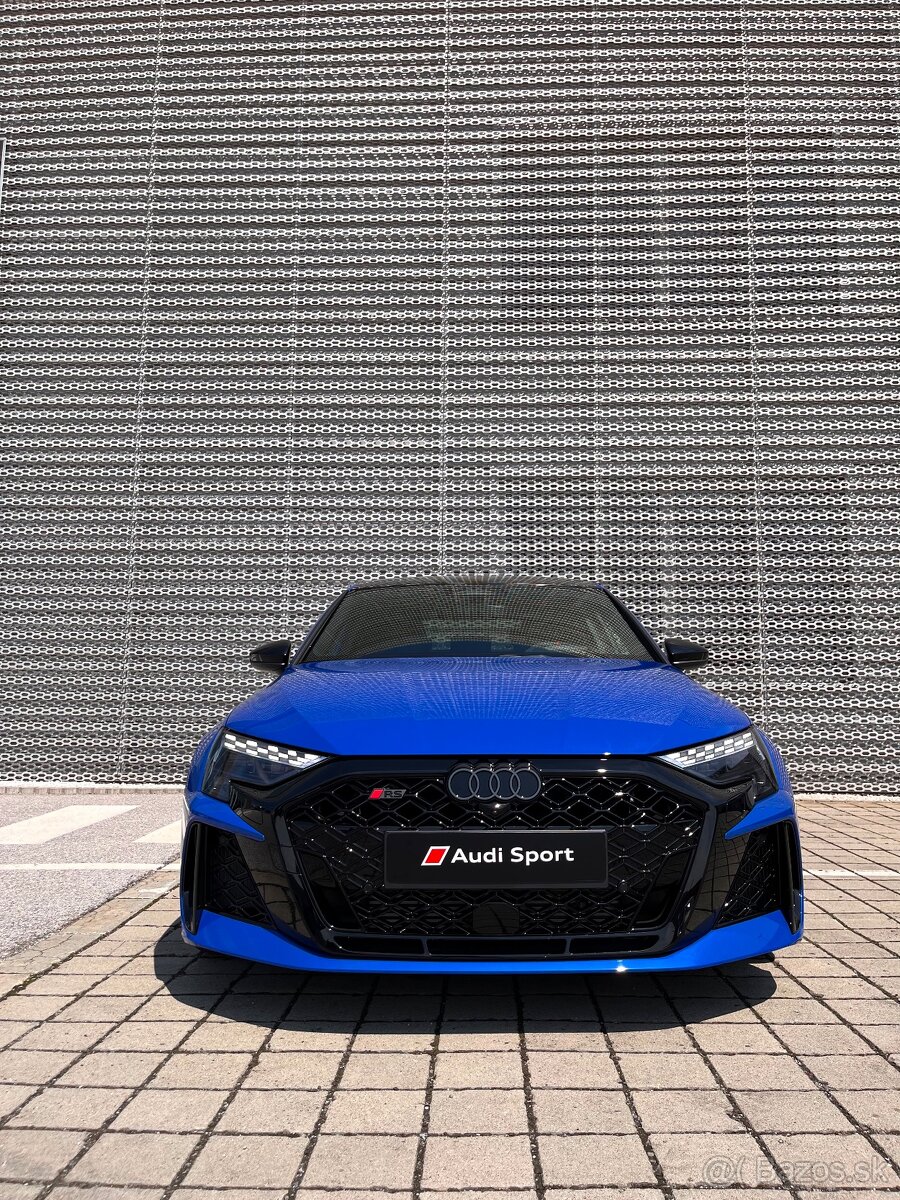 Audi RS3 2026 Nogaro Blue - 2