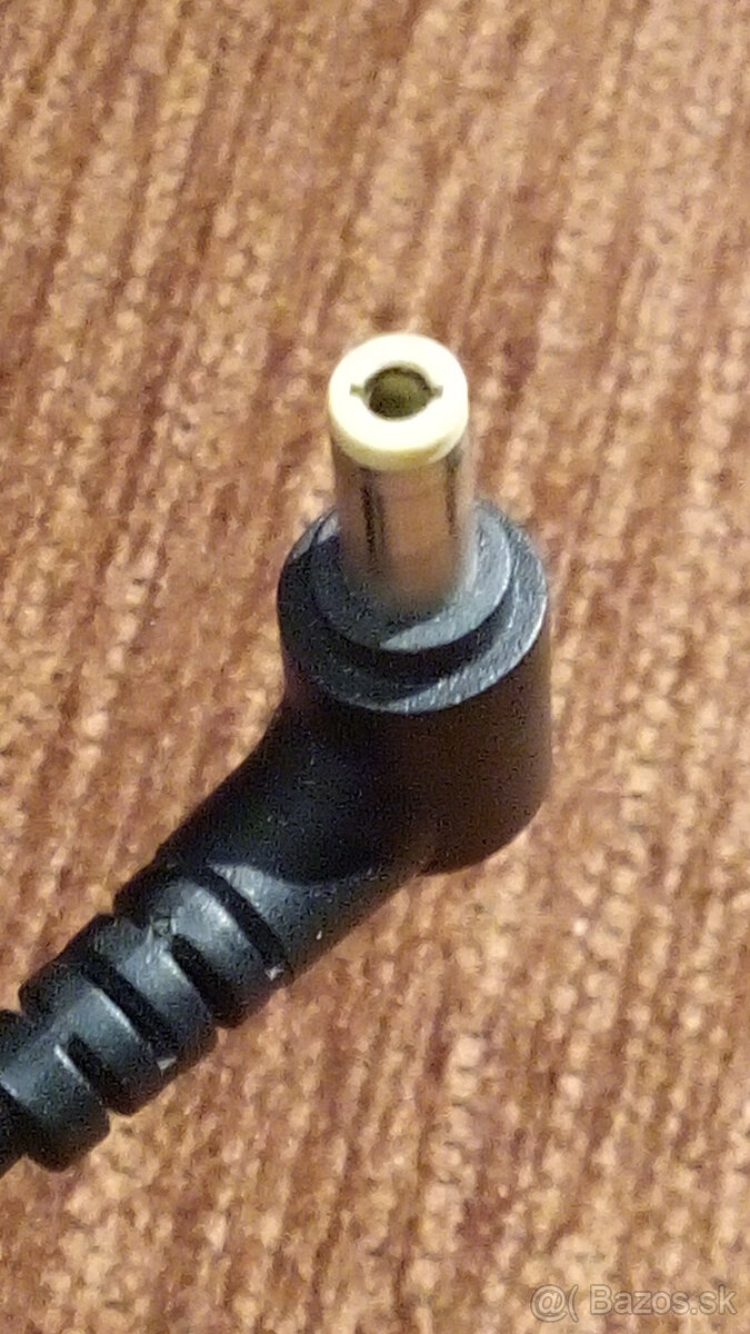 Predám napájací adaopter Lenovo pre NB - 2