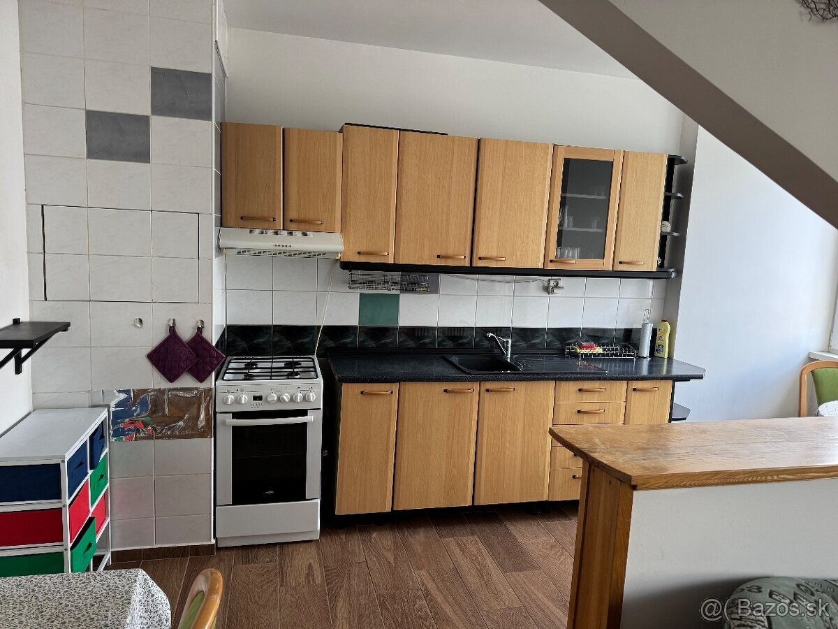3- izbový byt , Martin - Záturčie - 2