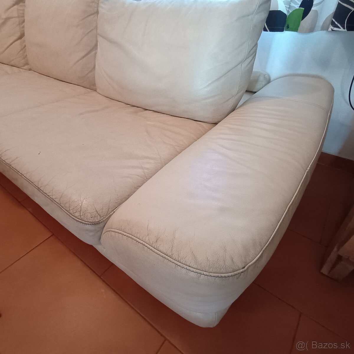 Biely kožený gauč zn. PHASE - 2