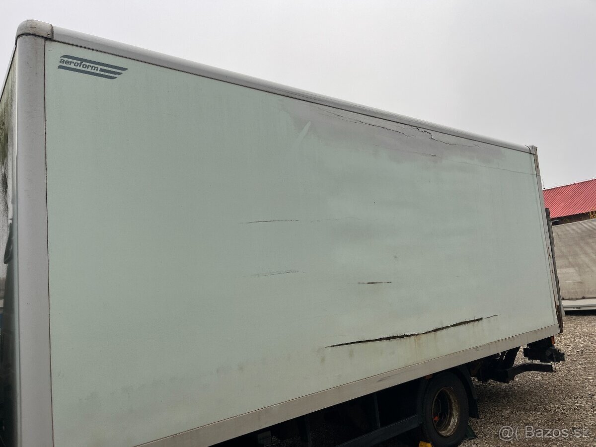 Nákladní nástavba s průhlednou střechou 6x2,8x2,5m - 2