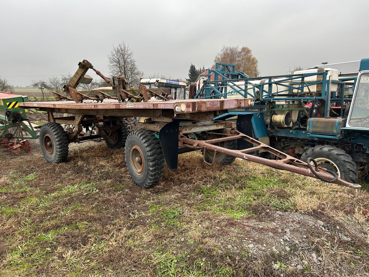 Predám vlečku 7/8t a podmietací pluh - 2