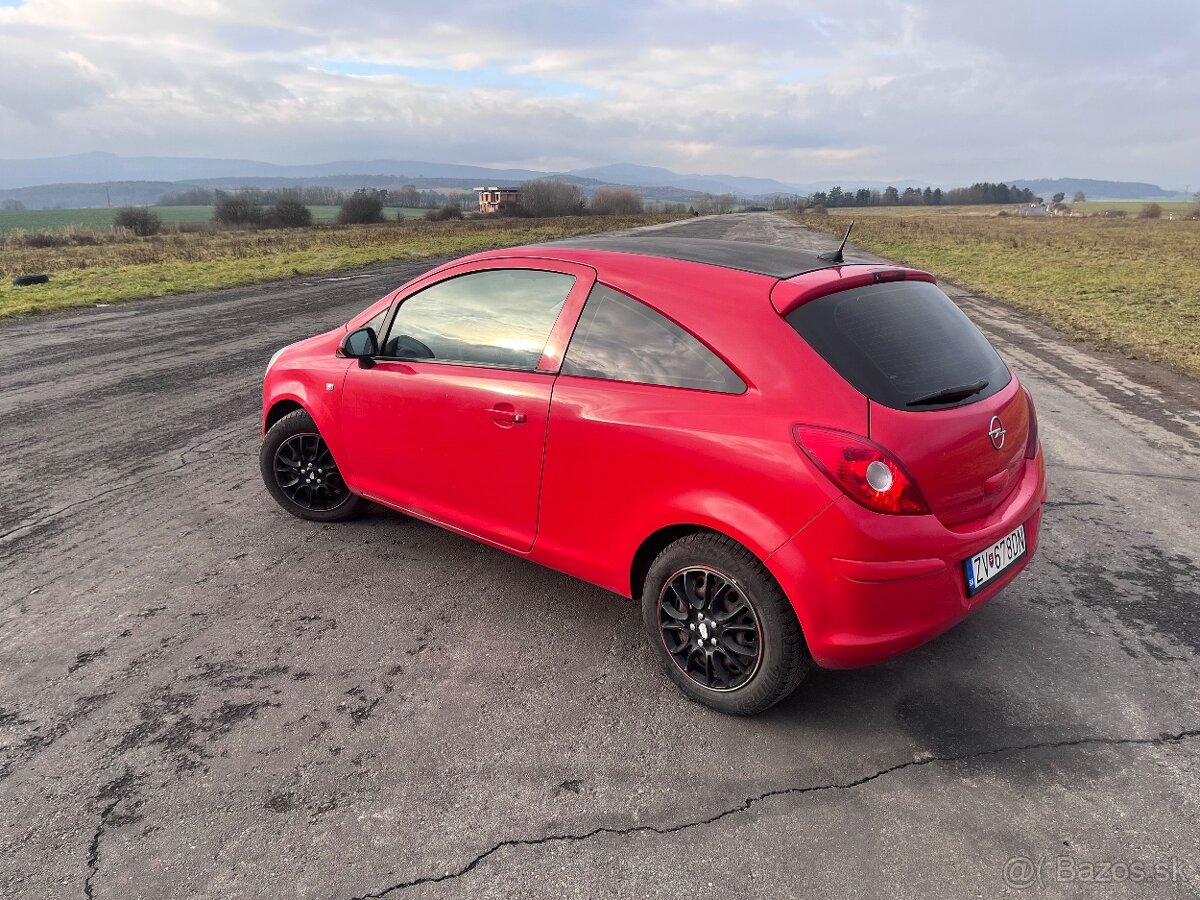 Opel corsa 1.2 12v benzin - 2
