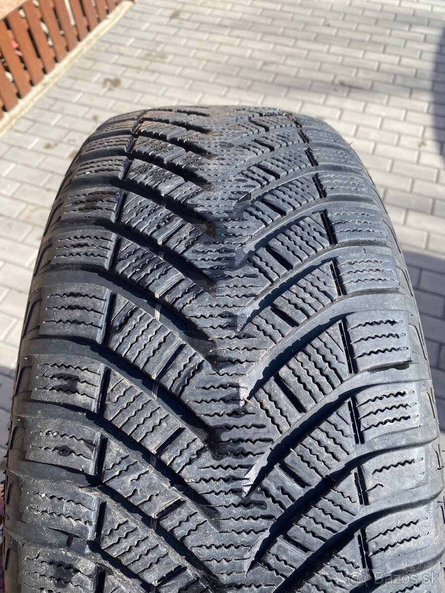 215/60/R16 99V XL - 2