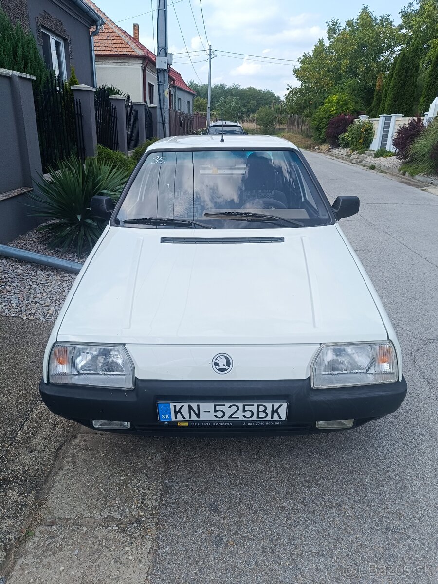 Nová stk a emisná .Predám Skoda Favorit 135 ls - 2