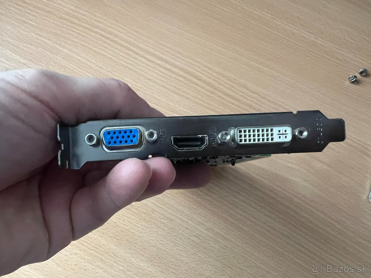 Ati Radeon HD5450 1GB DDR3 PCI-E - 2