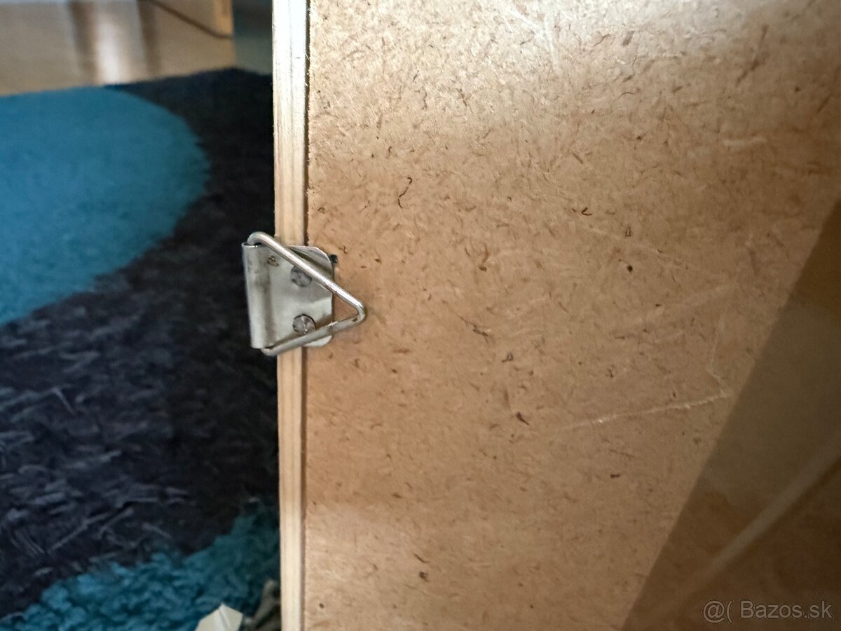 Poličky na miniatúry - 2