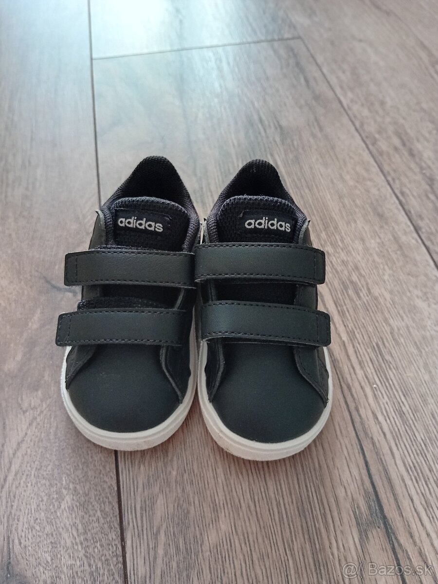 Chlapčenské adidas botasky - 2
