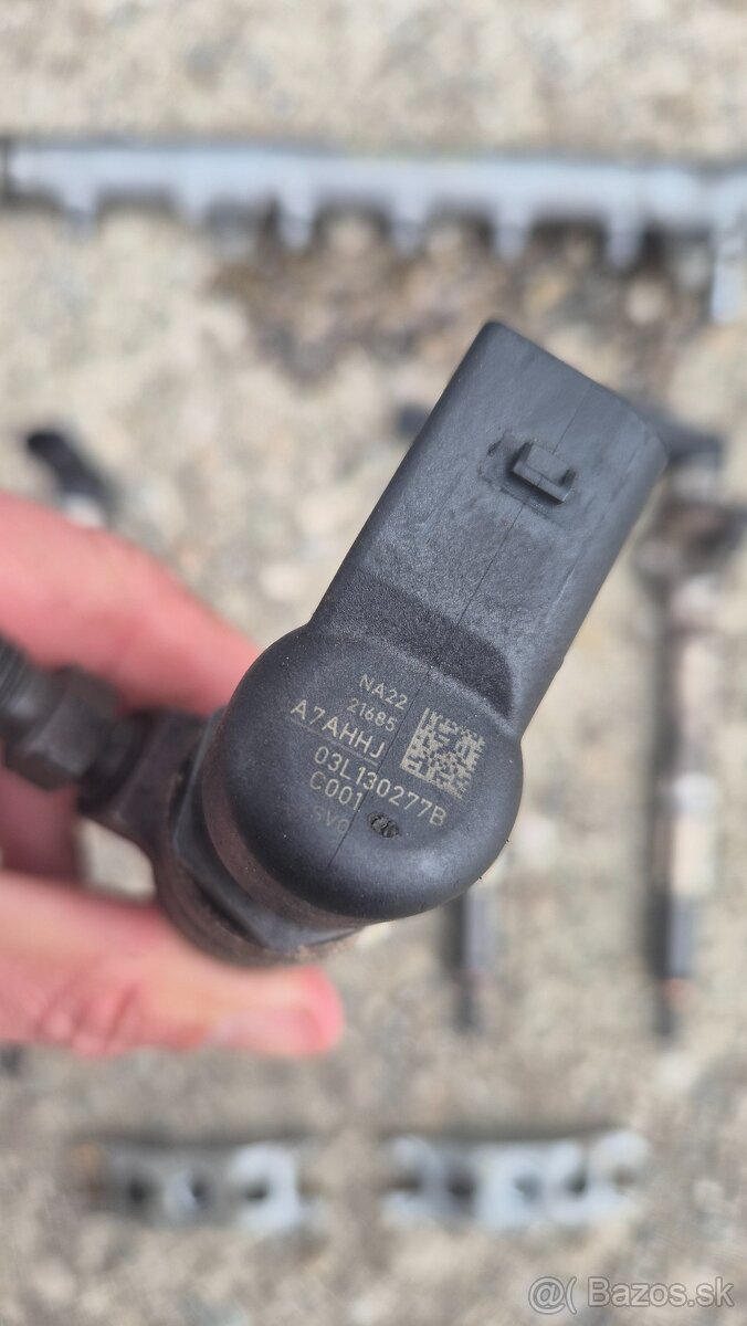 03L130277B sada vstrekovačov + čerpadlo - 2