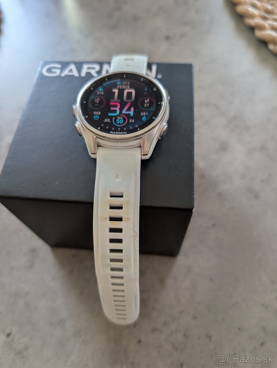 Garmin Fenix 8 43mm - 2