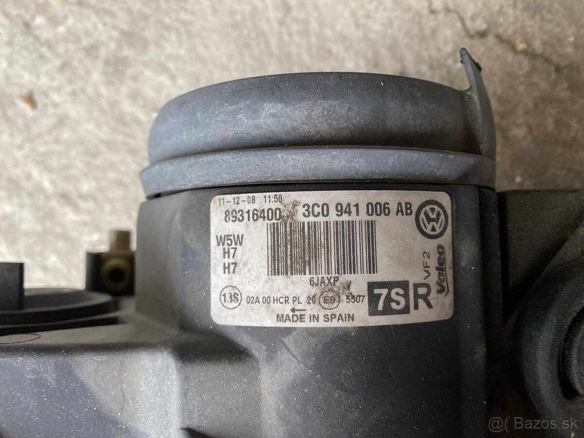 Svetlo VW Passat B6 - 2