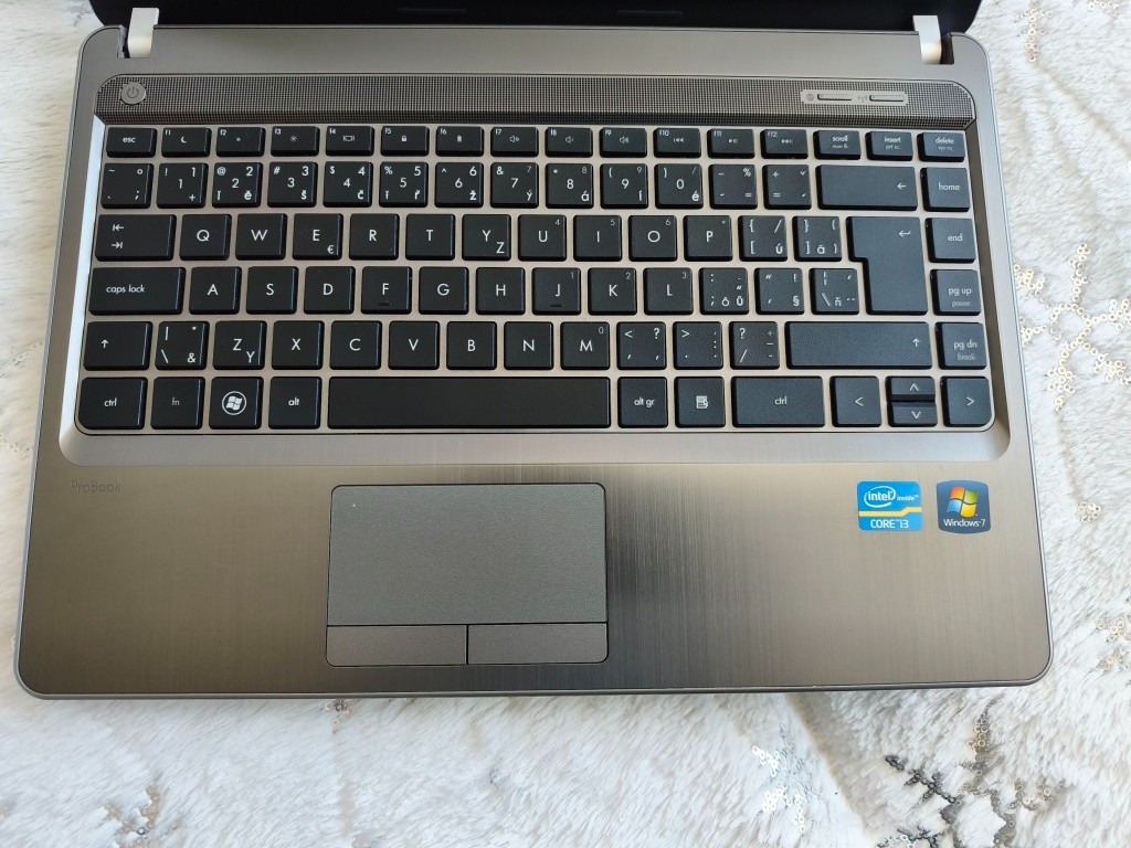 predám Hp probook 4330s , Intel core i3 , 4gb ram , Win 7 - 2