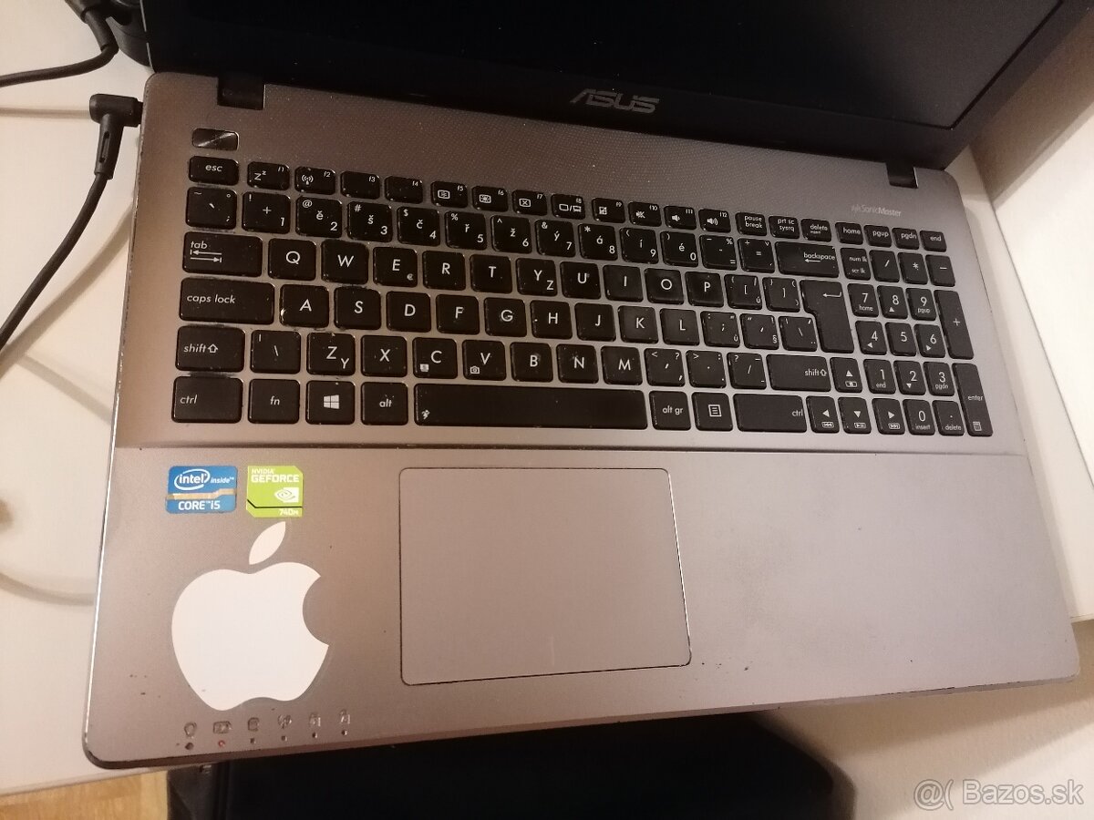 15,6" notebook Asus x550vb - predám. - 2