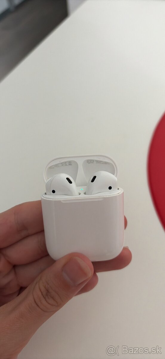 Apple AirPods 2. Generácie - 2