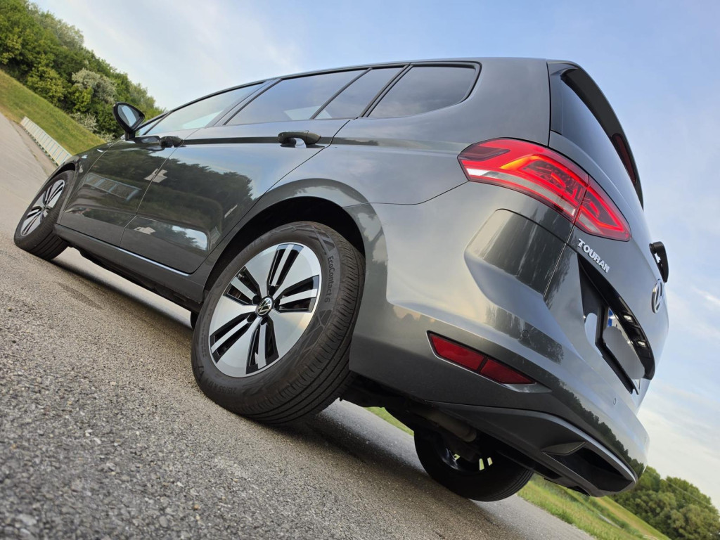 Volkswagen Touran 2019 - 2