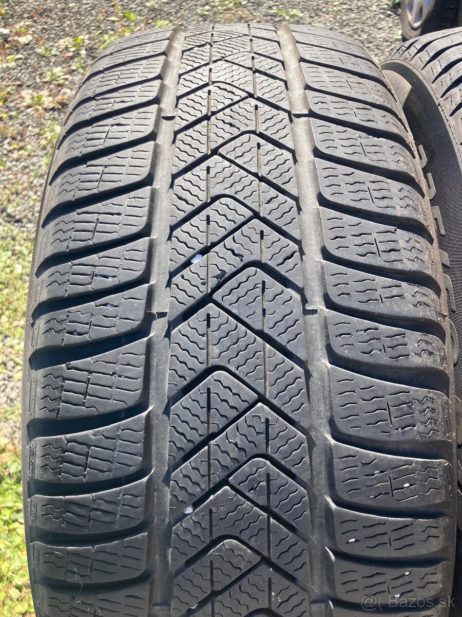 Pirelli zimné 225/60R17 - 4ks - 2