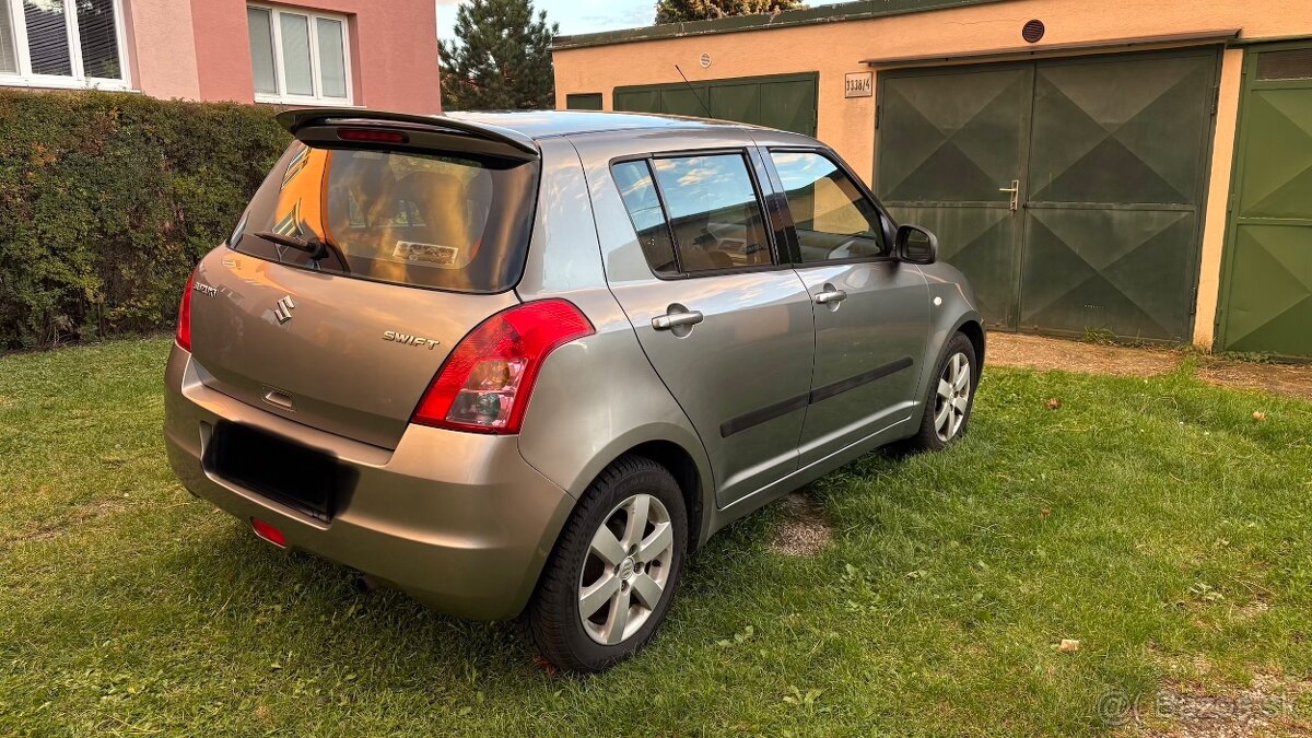 Suzuki Swift 1.3 i 67kW - 2