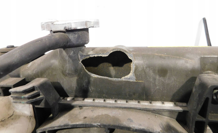 Subaru XV 2011- 2.0D chladičová stena - 2