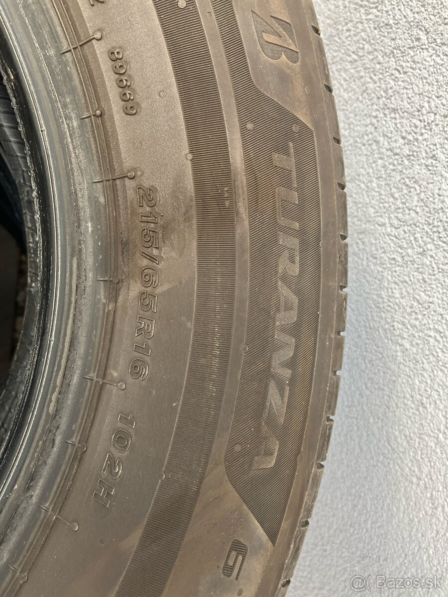 Predám pneu - 2