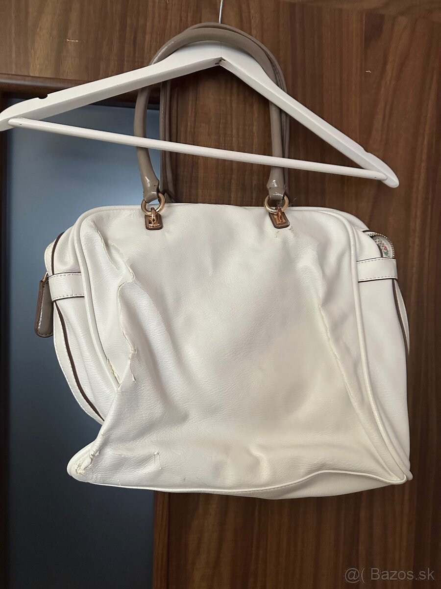 Guess kabelka biela - 2