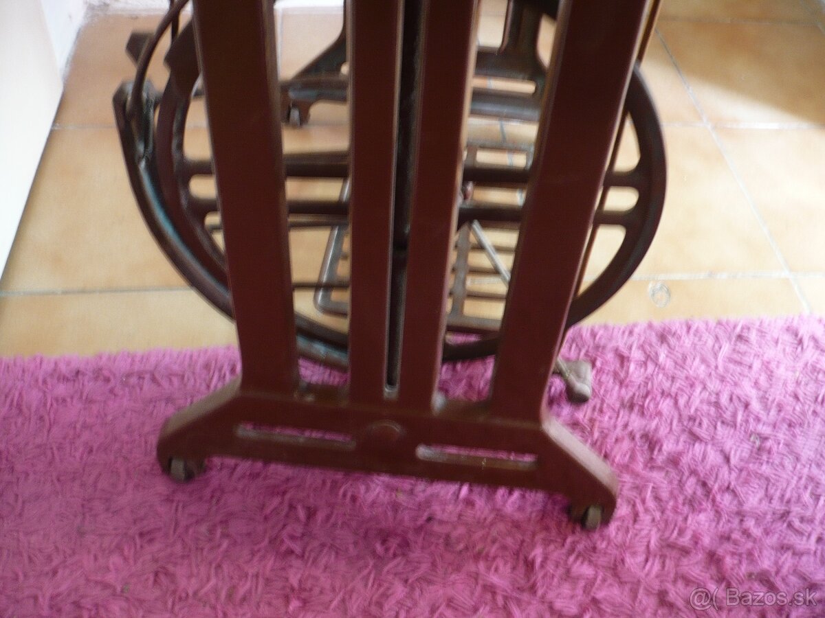 Železný podstavec - 2