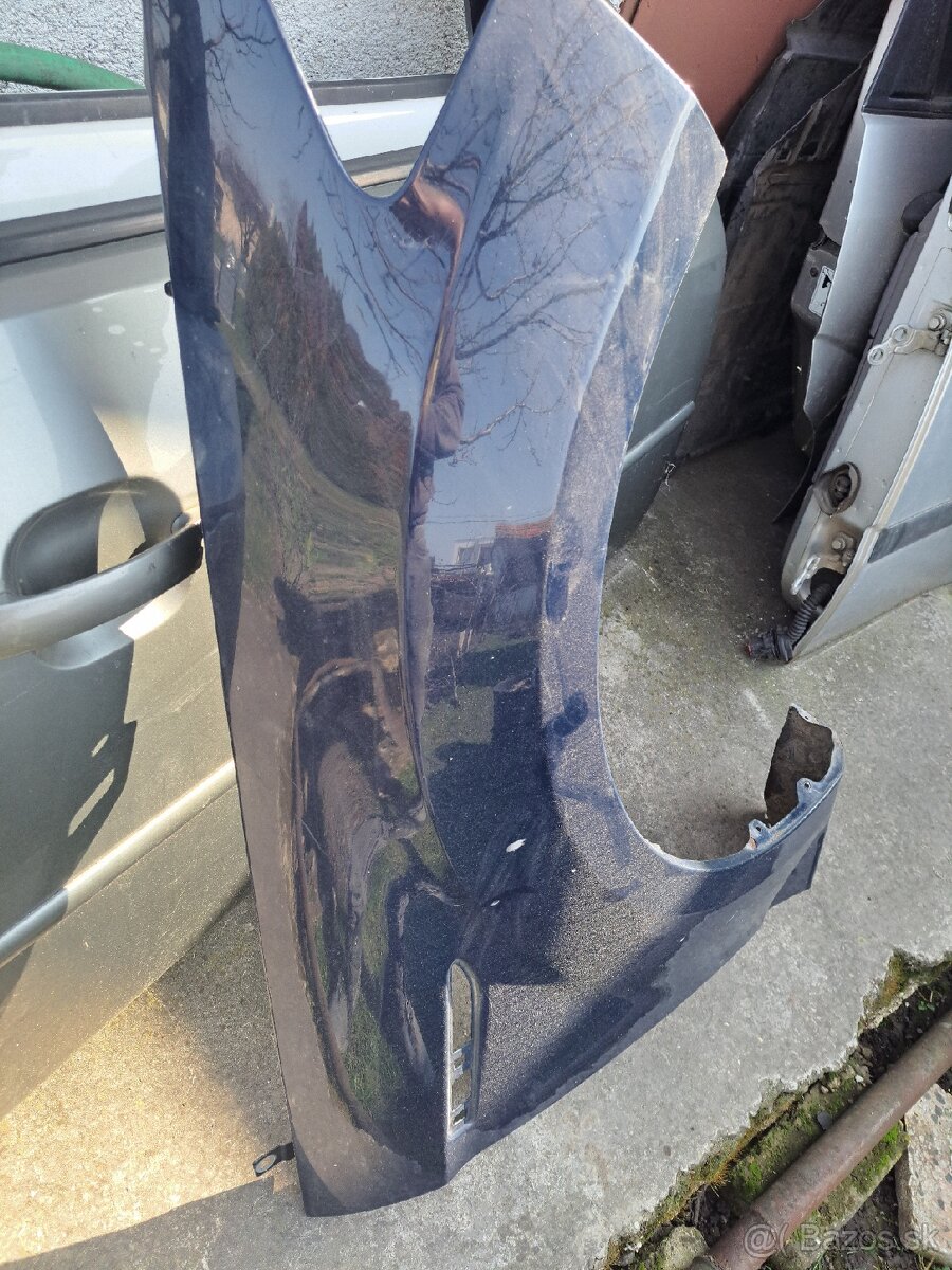 Predam ford mondeo mk4 predne prave blatnik - 2